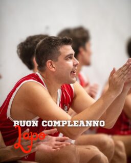 Buon compleanno Lapo🎉

Da tutta la famiglia del Basket San Casciano, tanti auguri al nostro Knight Lapo!

#NeverWasteTalent